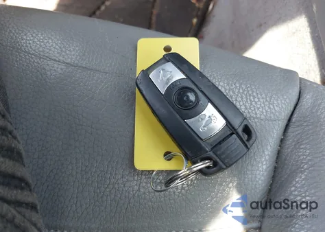 2006 BMW 330Xi from USA, damaged, VIN WBAVD33526KV66724